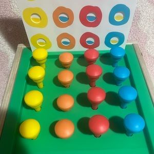 Lovevery Peg and Hammer Set